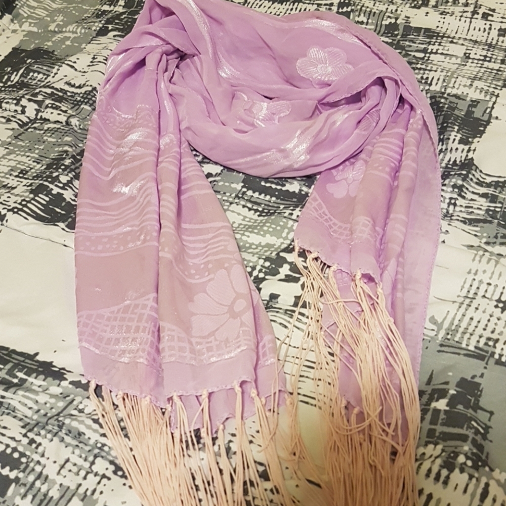 Scarf - Picture 2 of 3